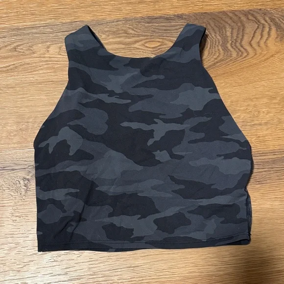 Athleta Conscious Crop Bra D-DD - Black Camo - Picture 1 of 3